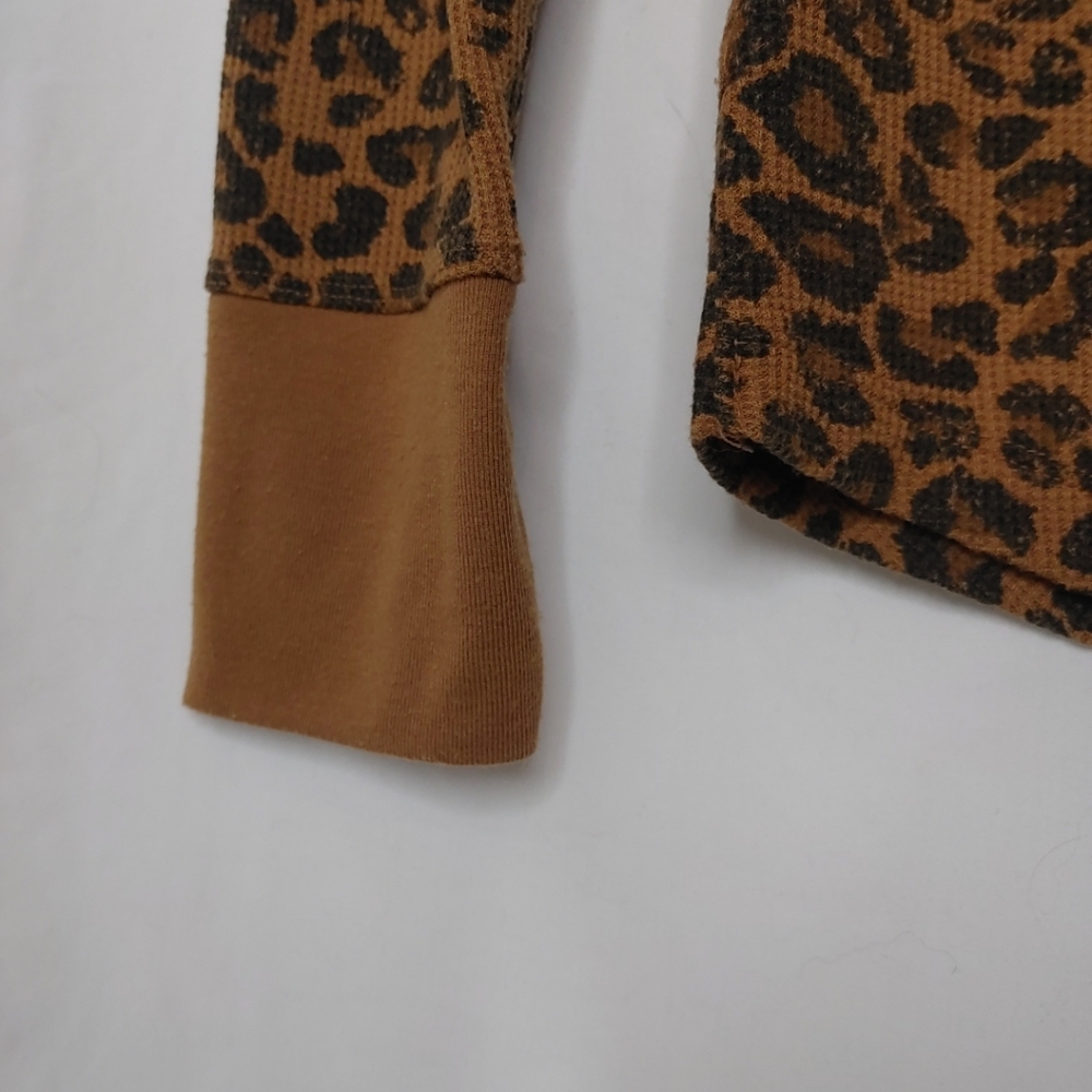 Time & Tru Women's Girls Leopard Animal print long Sleeve Top Small Waffle Knit‎ - Picture 6 of 8